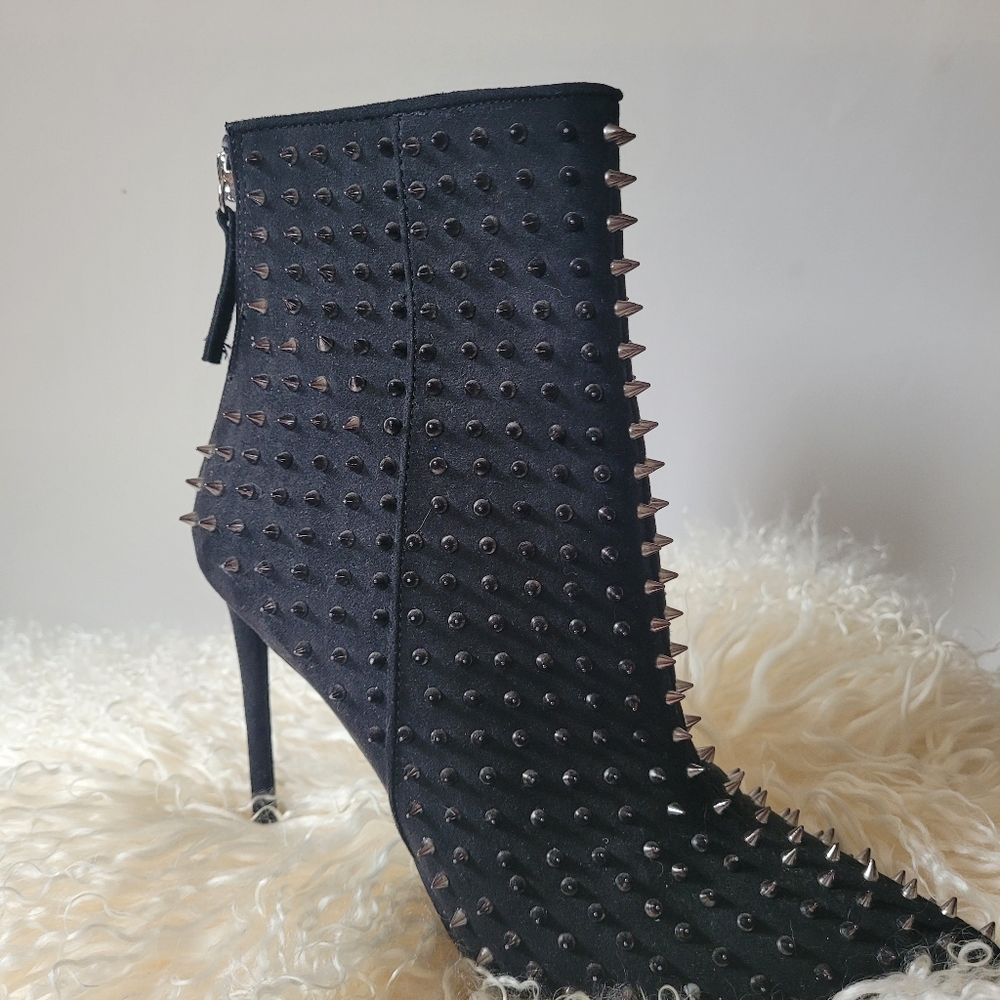 STEVE MADDEN- SPIKES Ankle Stilleto Boots